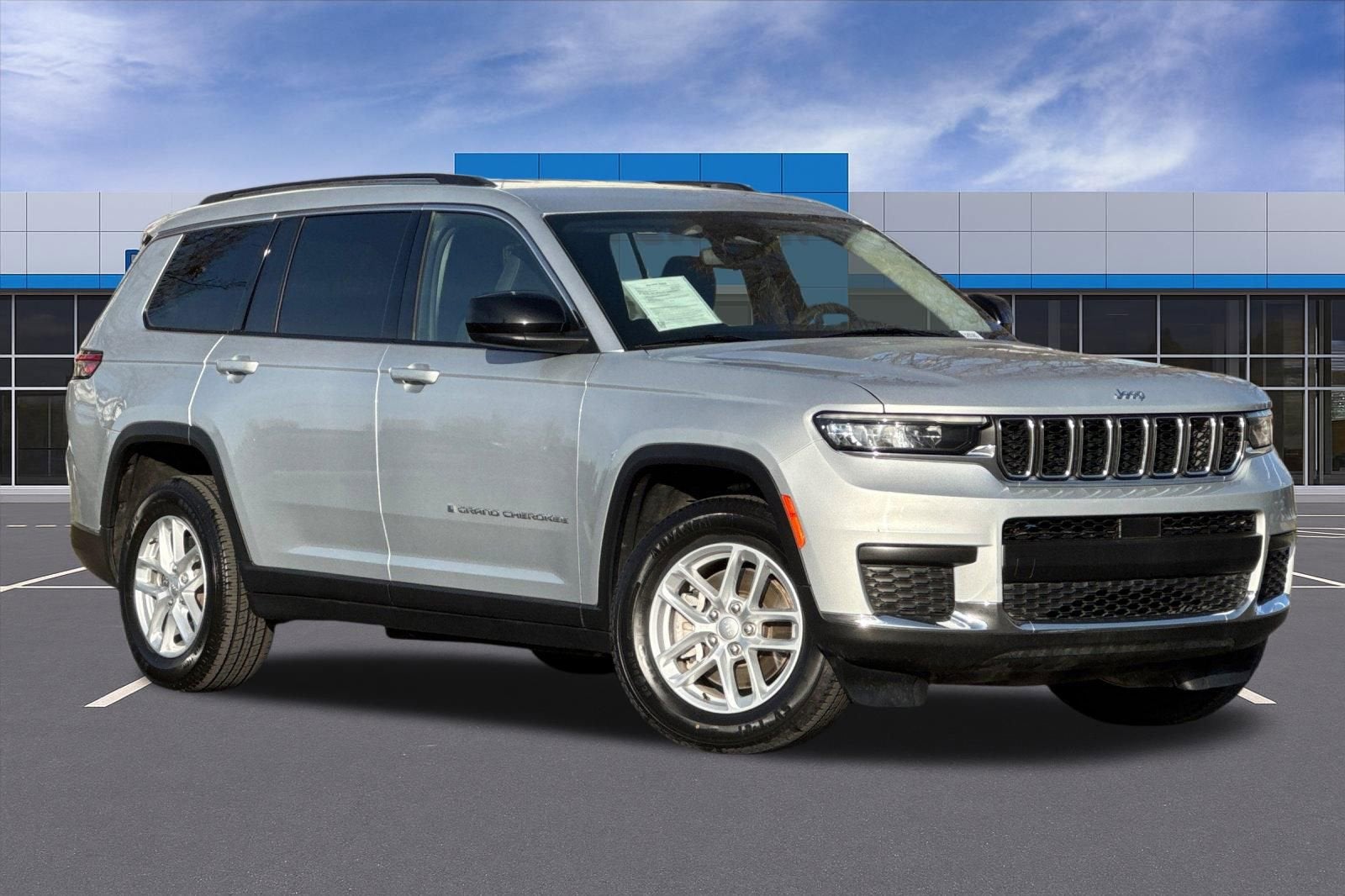 2023 Jeep Grand Cherokee L Laredo 4x4