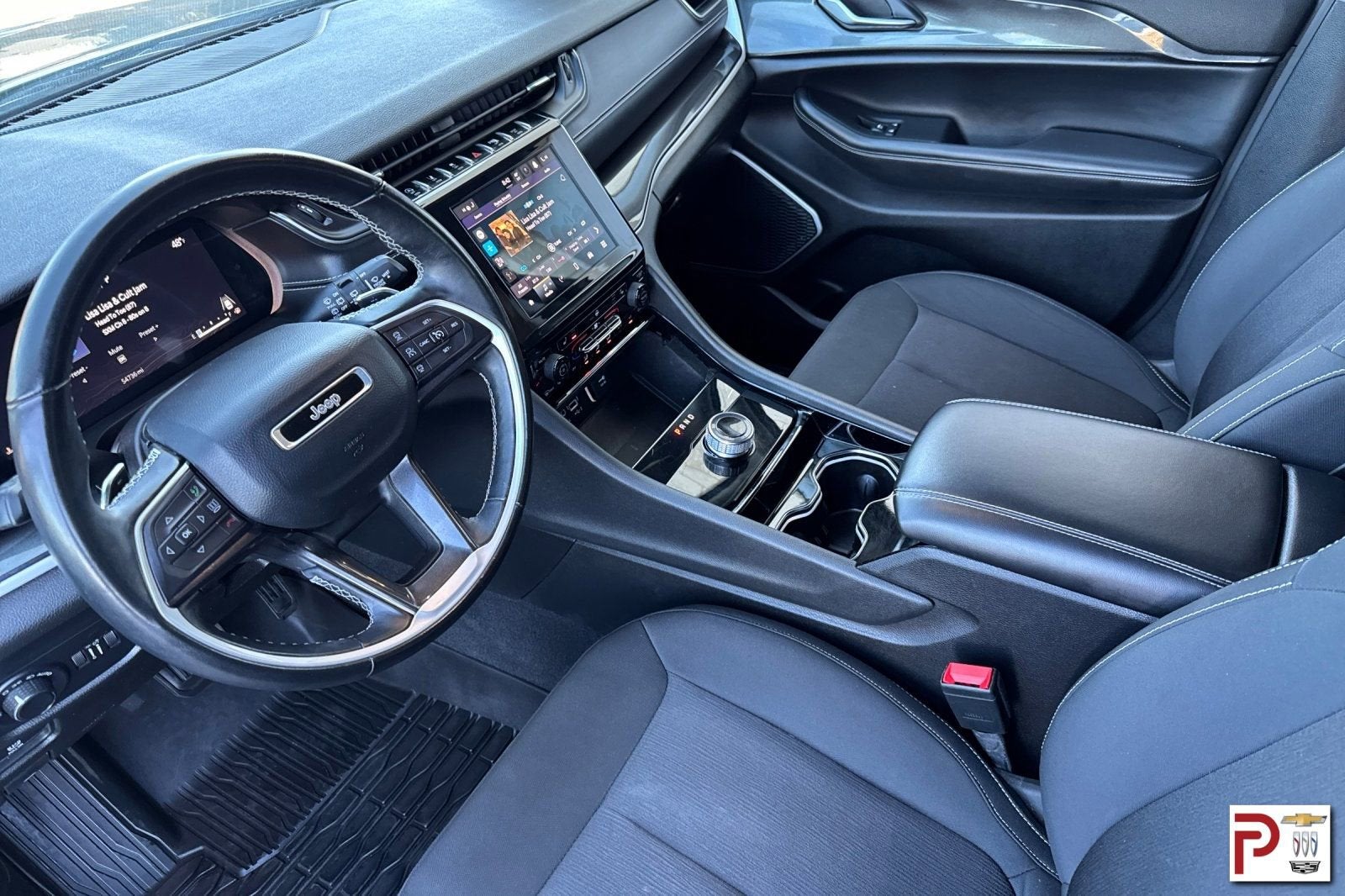 2022 Jeep Grand Cherokee L Laredo