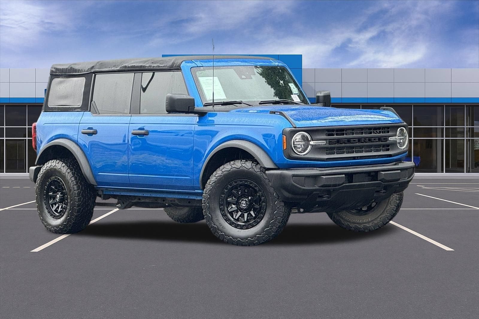 2023 Ford Bronco Base