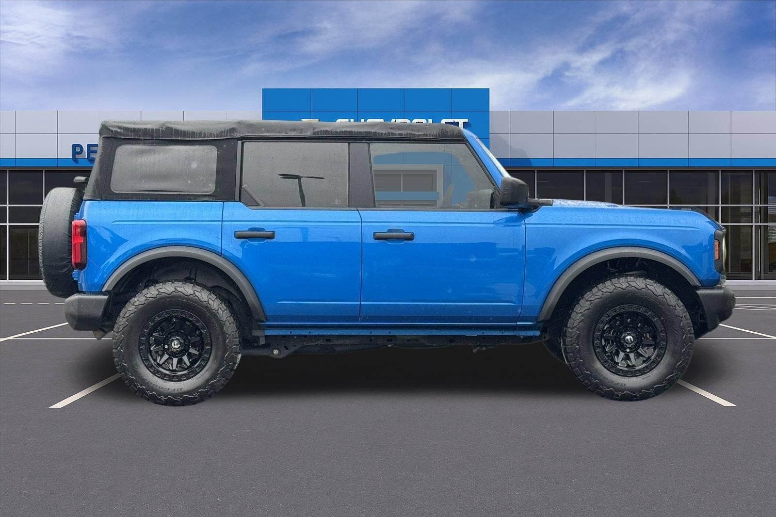 2023 Ford Bronco Base