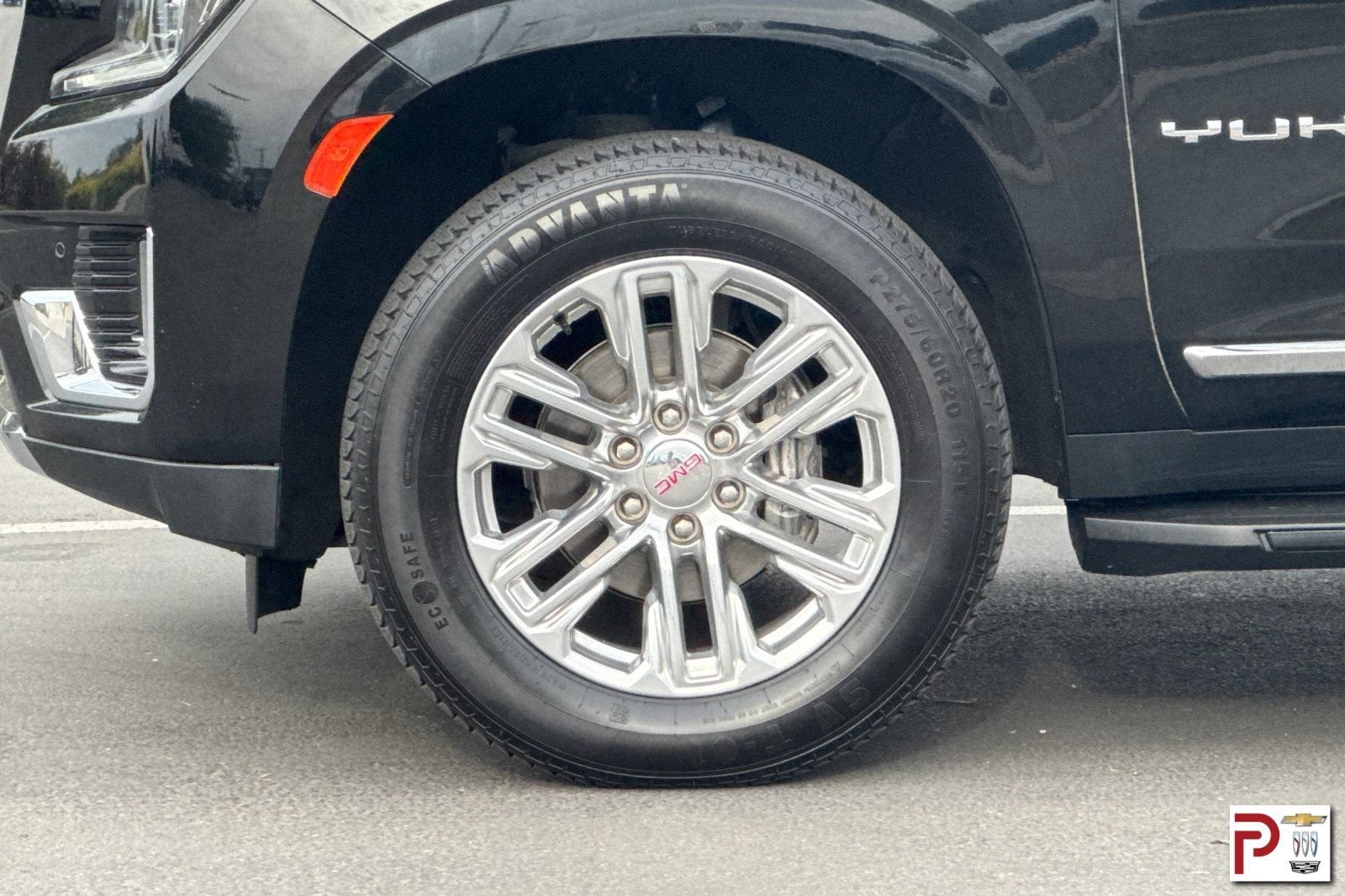 2023 GMC Yukon SLT
