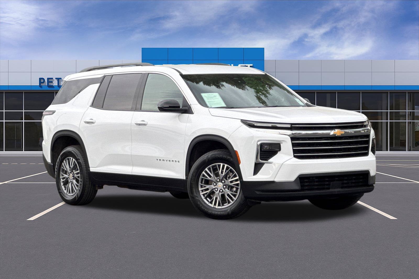 2025 Chevrolet Traverse LT