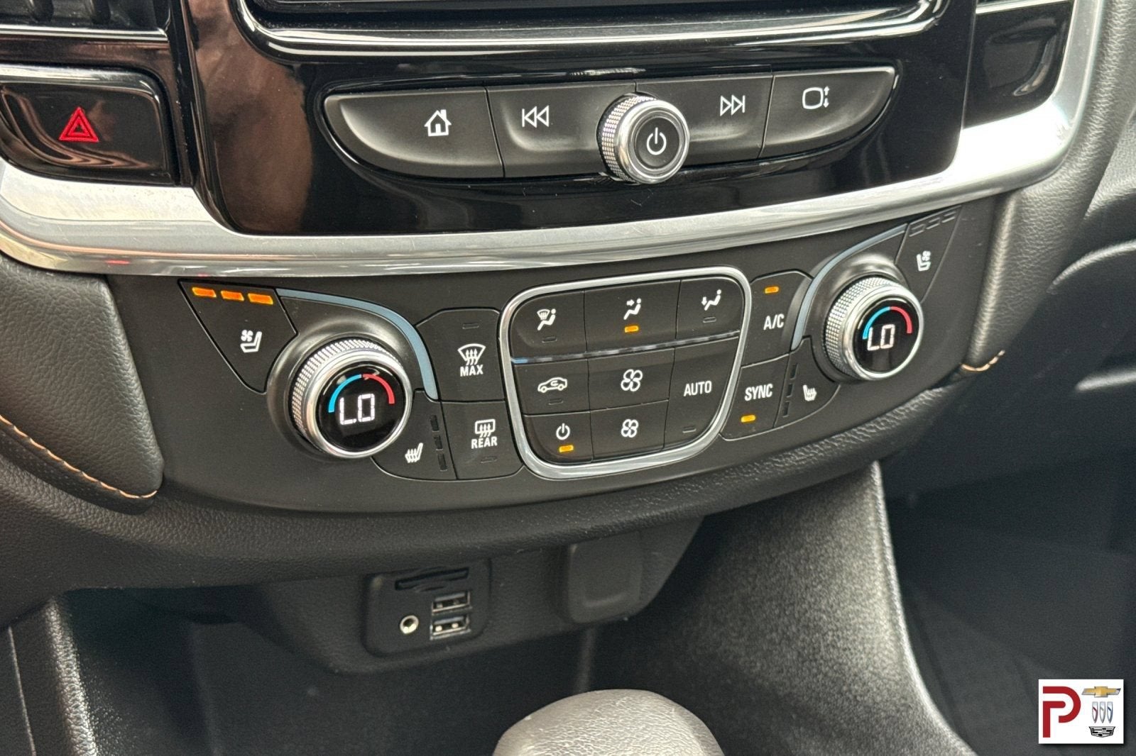 2021 Chevrolet Traverse Premier