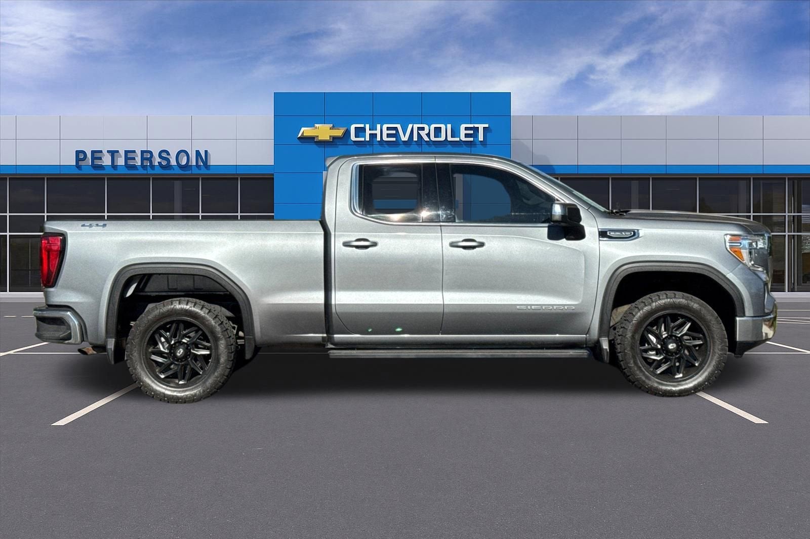 2020 GMC Sierra 1500 SLE