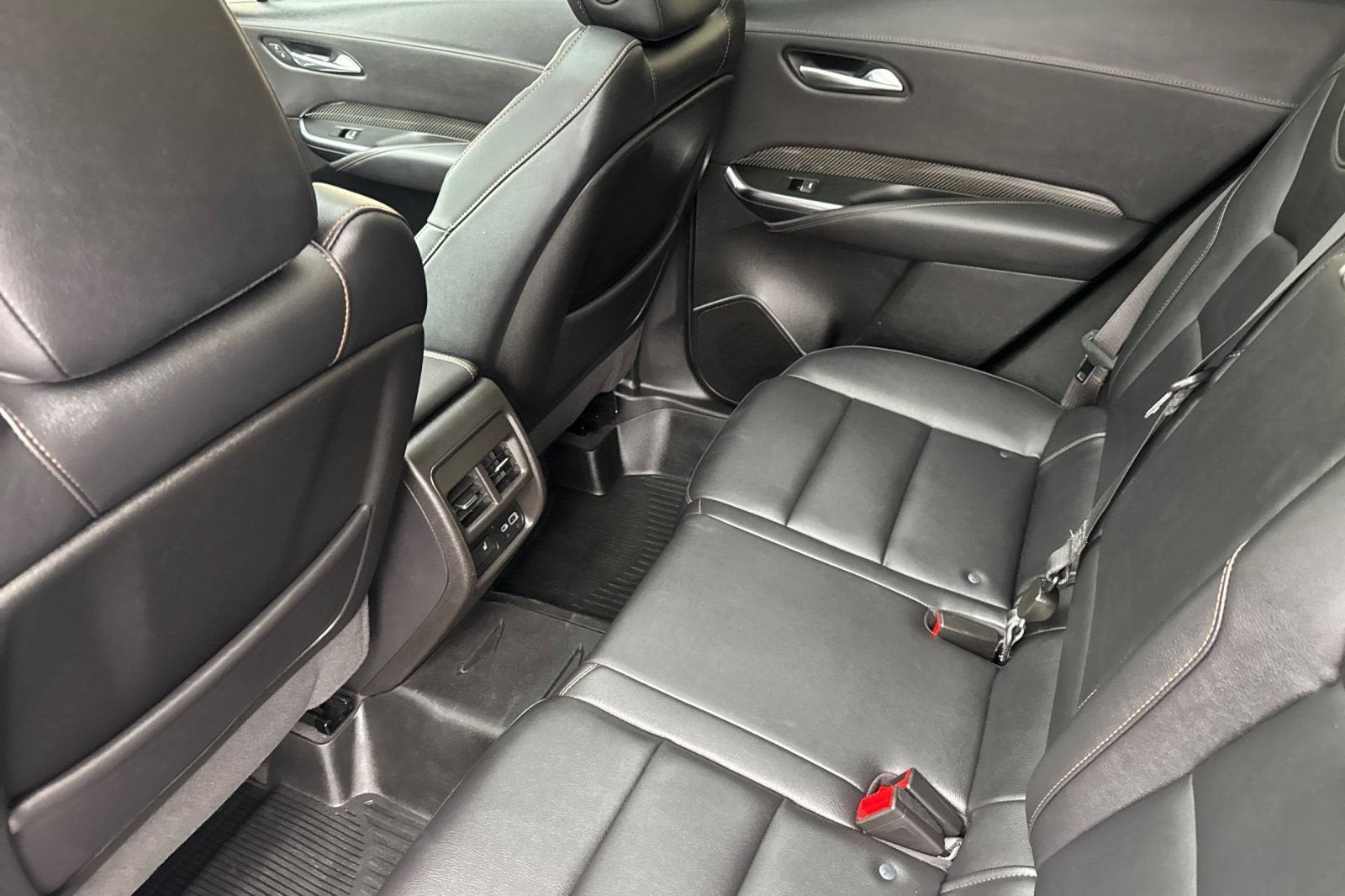 2023 Cadillac XT4 AWD Sport