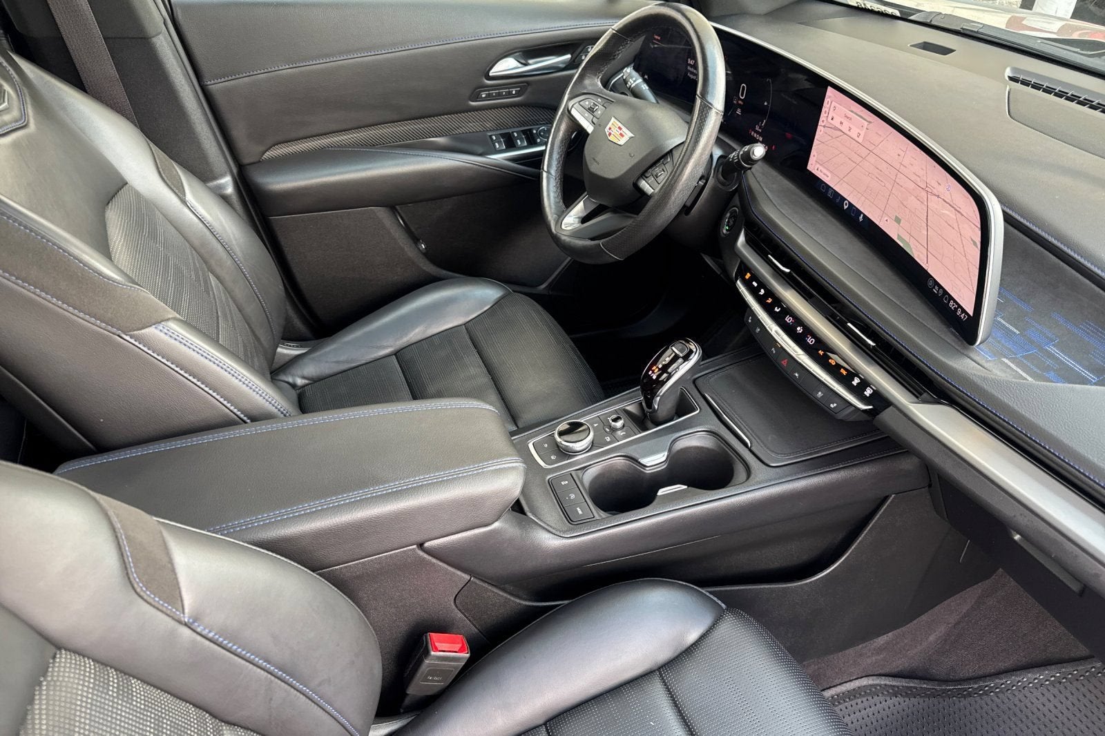 2024 Cadillac XT4 Sport