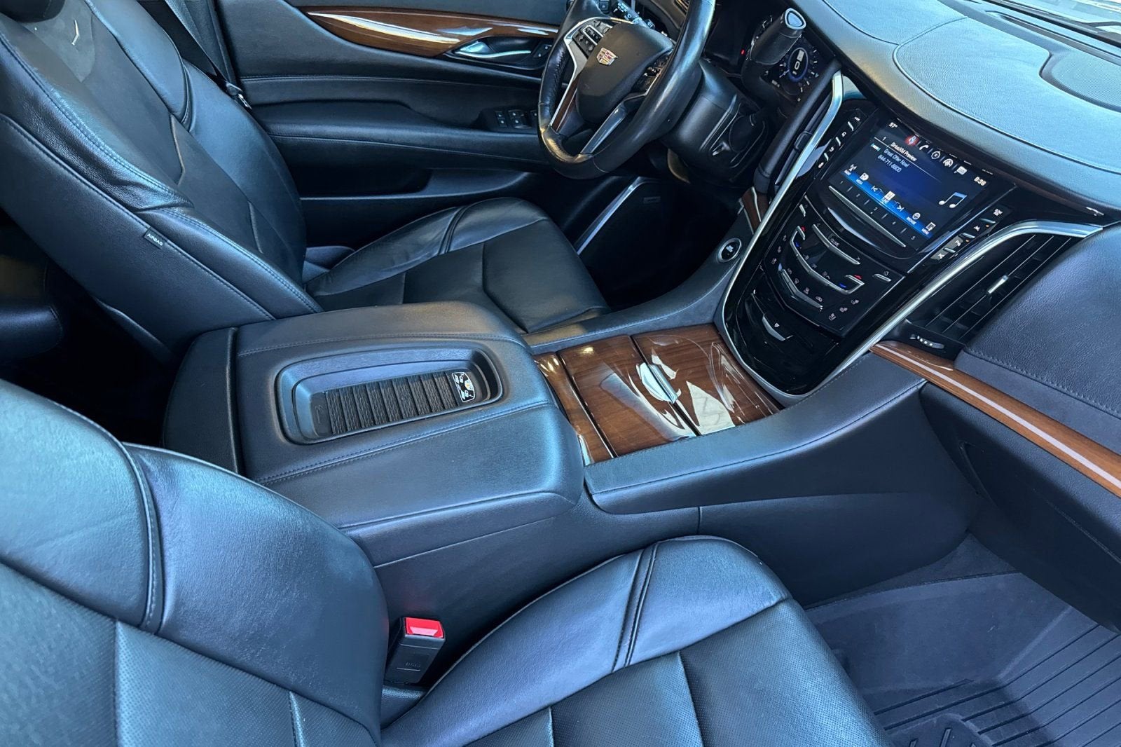 2020 Cadillac Escalade Premium Luxury