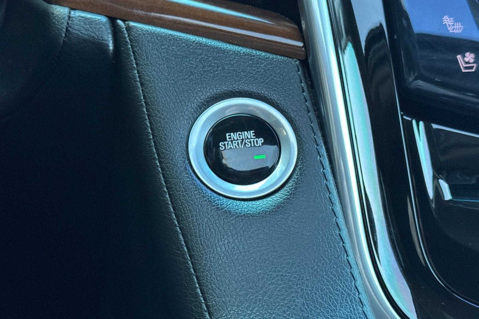 2020 Cadillac Escalade Premium Luxury