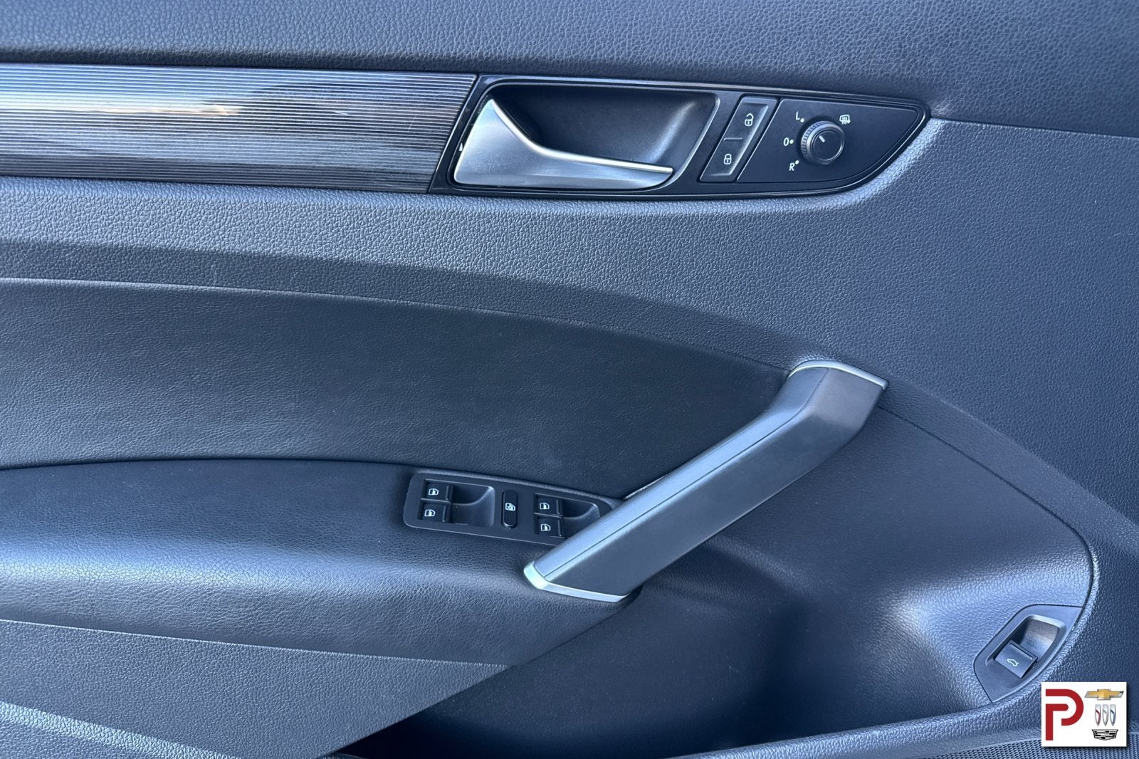 2021 Volkswagen Passat 2.0T R-Line