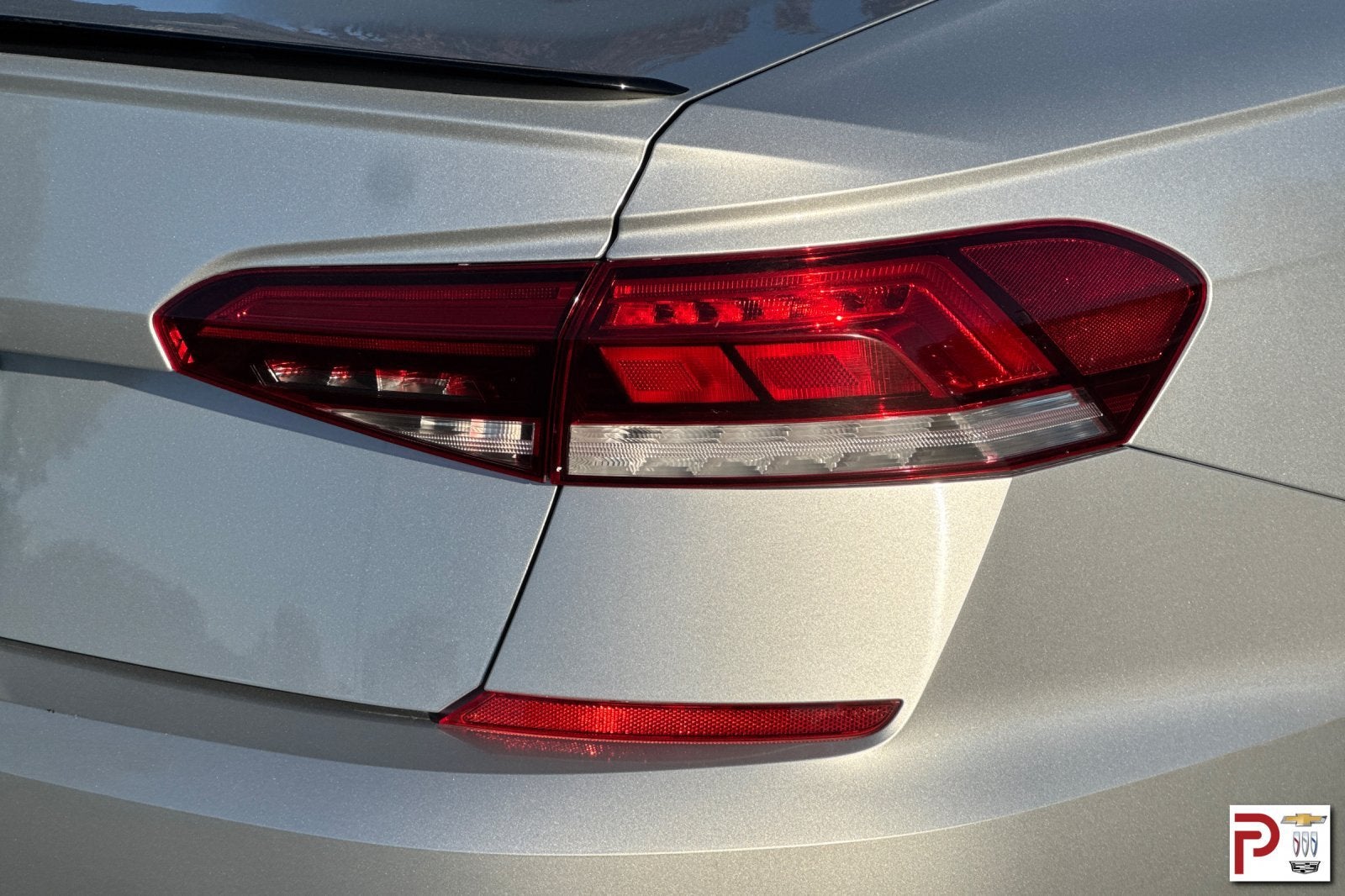 2021 Volkswagen Passat 2.0T R-Line