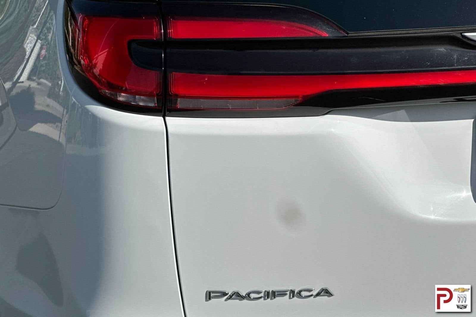 2025 Chrysler Pacifica Select