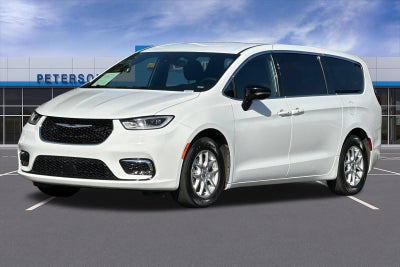 2025 Chrysler Pacifica Select