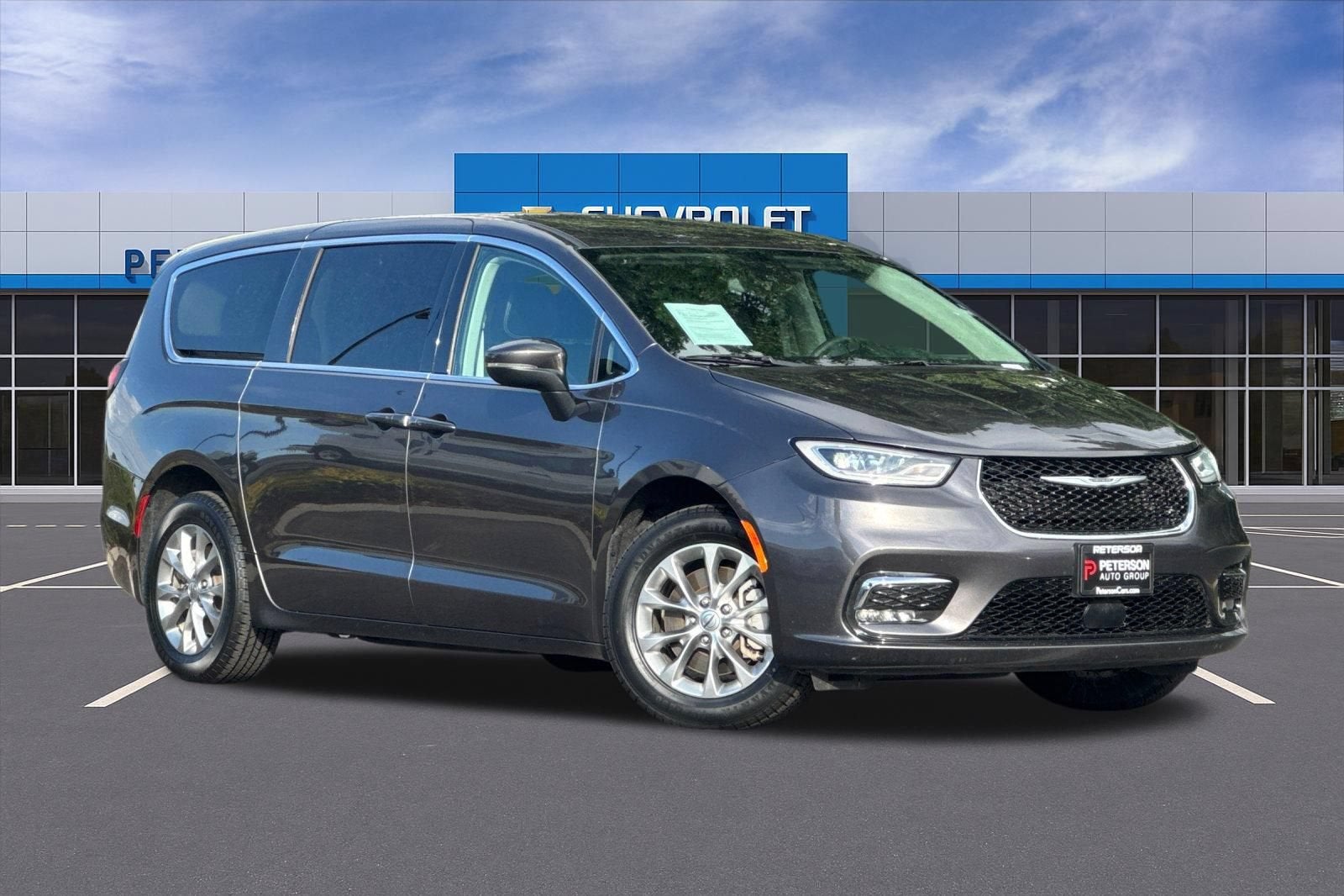 2023 Chrysler Pacifica Touring L