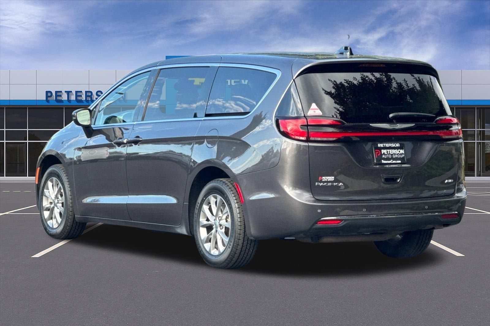 2023 Chrysler Pacifica Touring L
