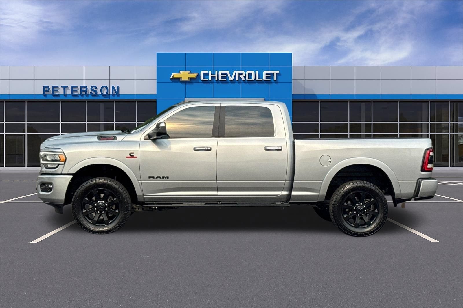 2022 RAM 3500 Laramie Crew Cab 4x4 6'4" Box