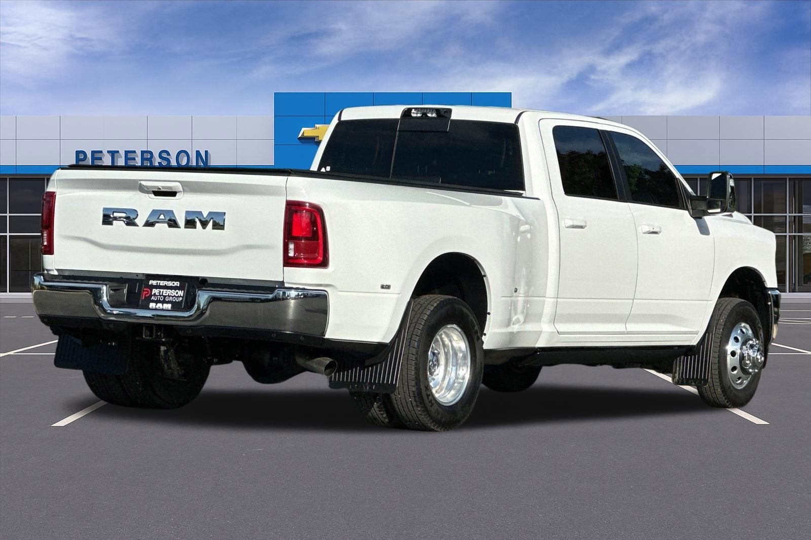 2025 RAM 3500 Laramie Crew Cab 4x4 8' Box