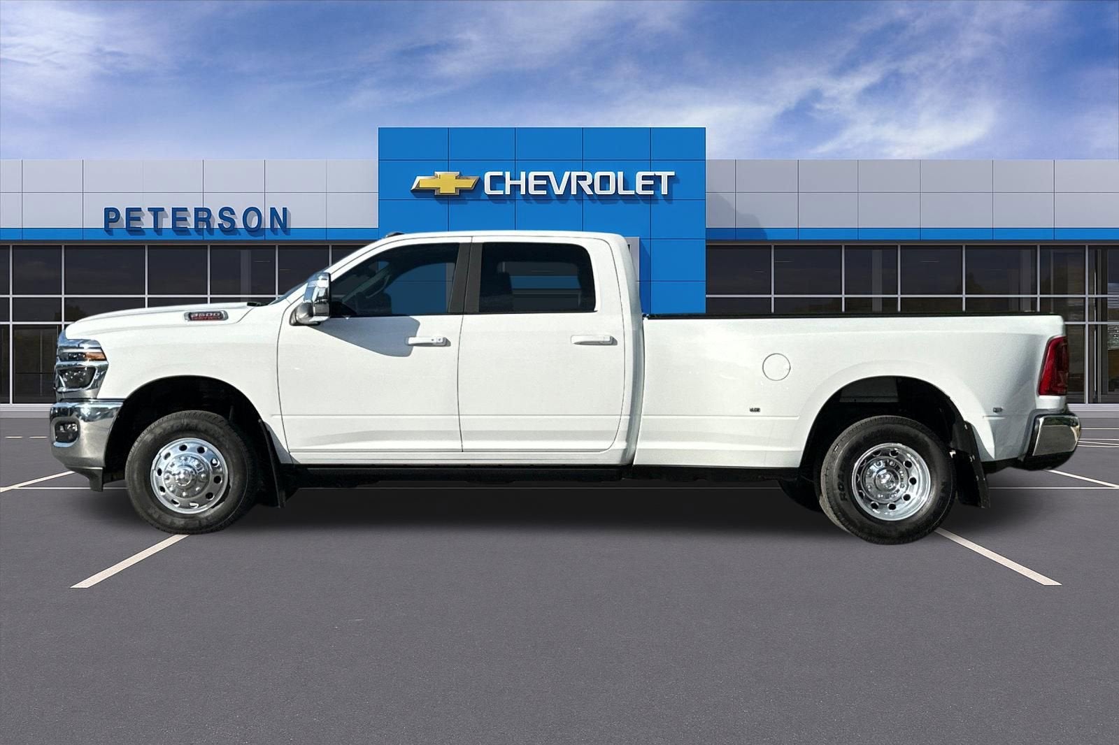2025 RAM 3500 Laramie Crew Cab 4x4 8' Box