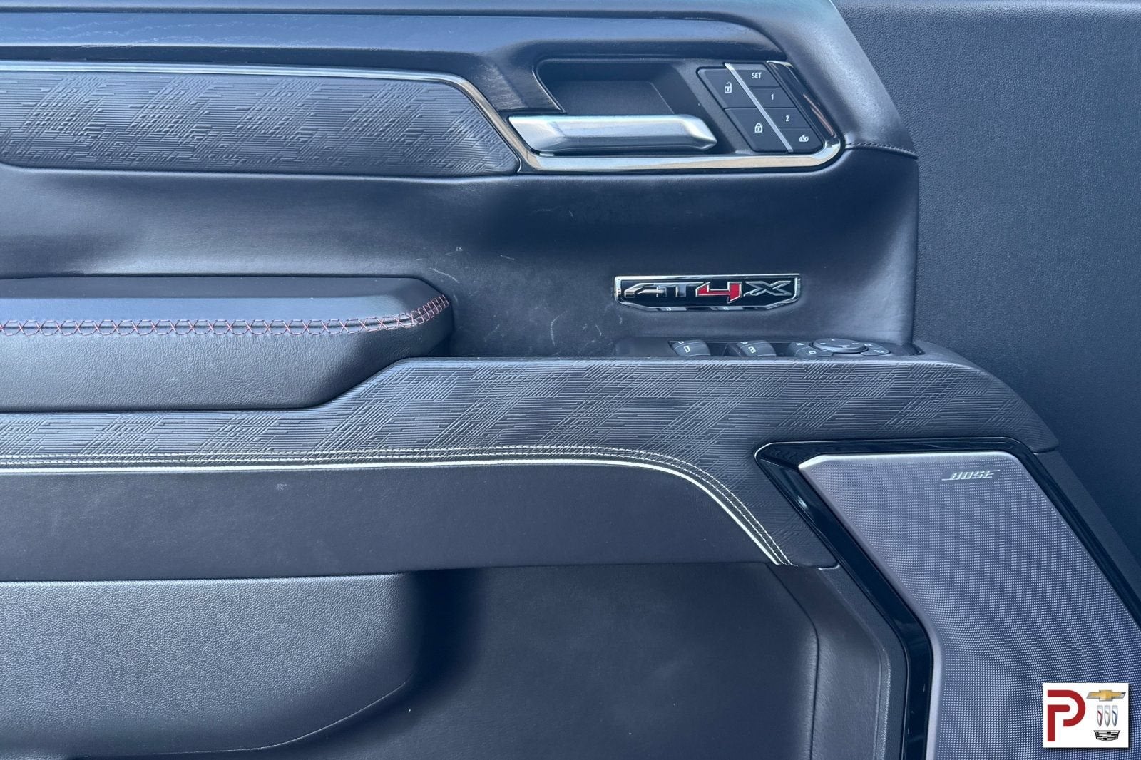 2023 GMC Sierra 1500 AT4X