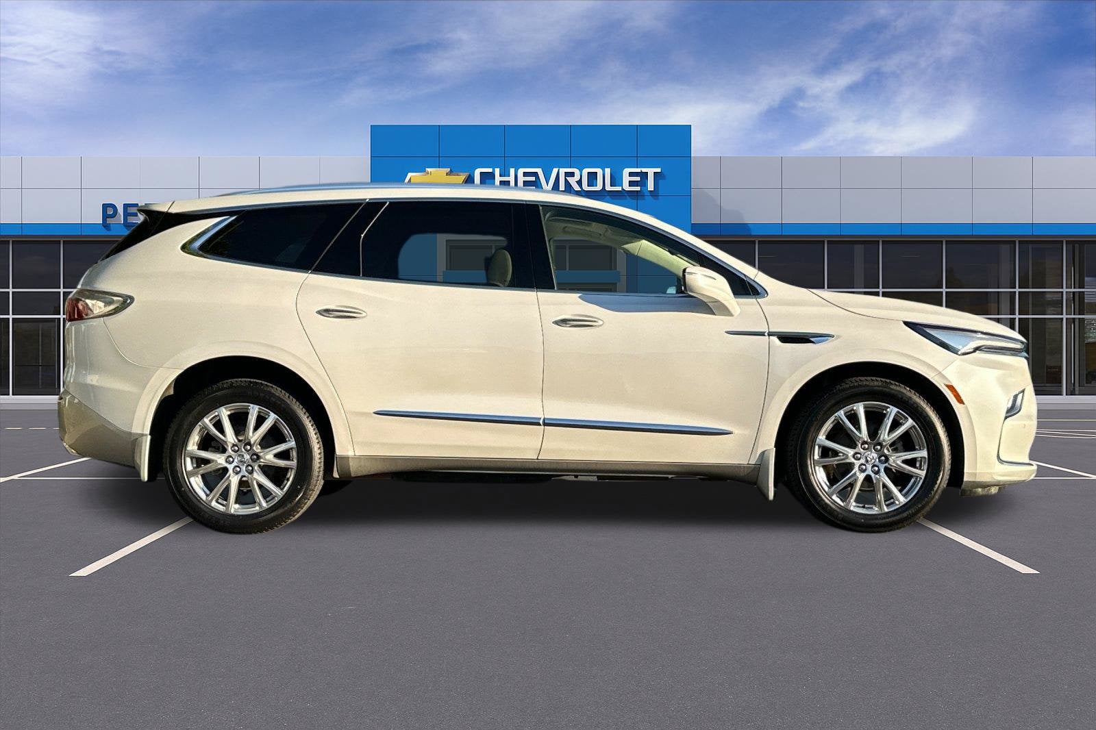 2023 Buick Enclave Essence