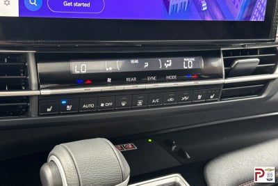 2025 Toyota Sienna Platinum