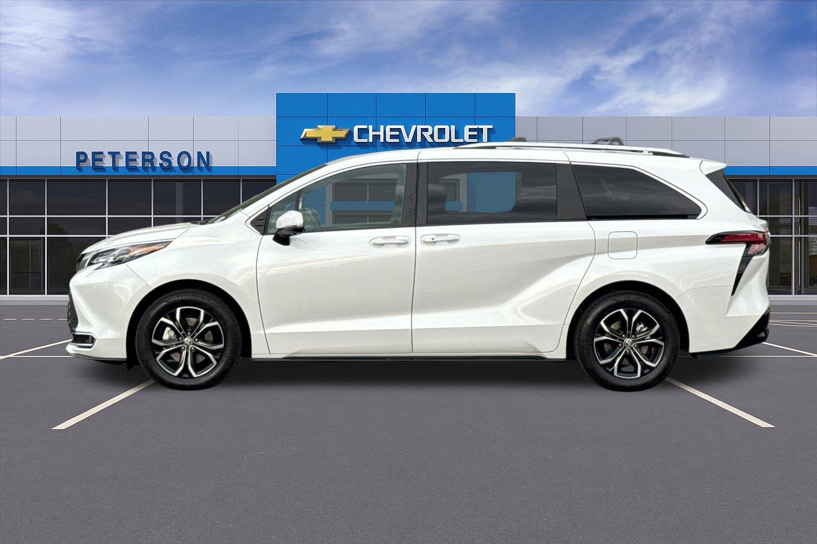 2025 Toyota Sienna Platinum