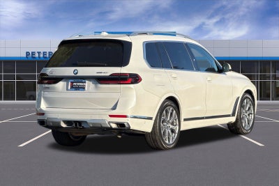 2024 BMW X7 xDrive40i