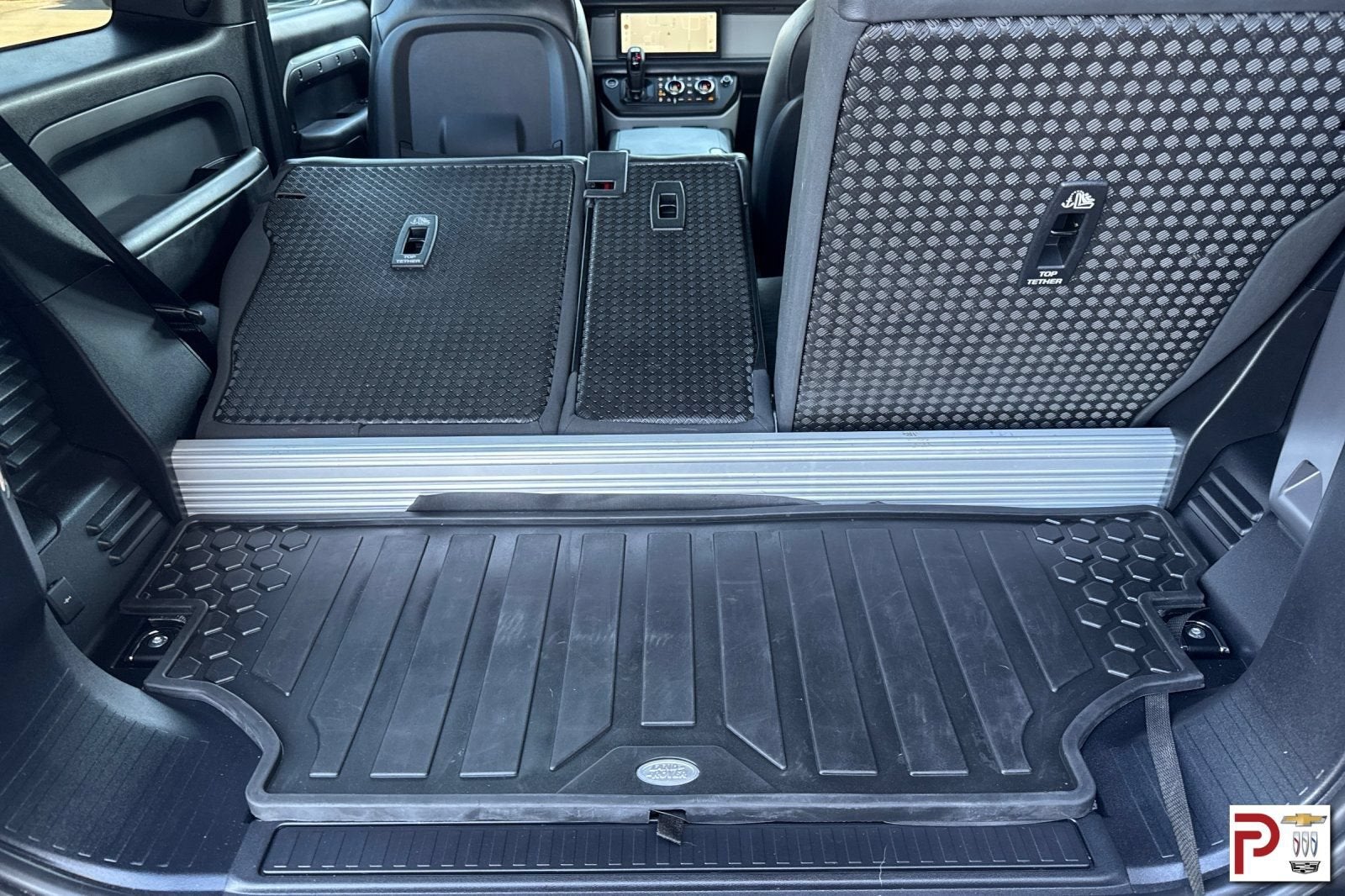2023 Land Rover Defender 90 X-Dynamic SE