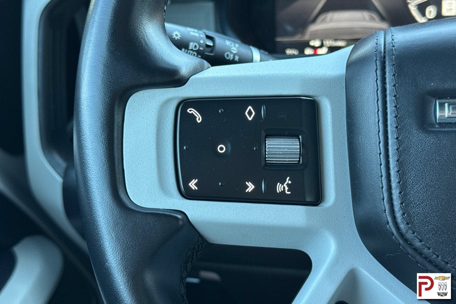 2023 Land Rover Defender 90 X-Dynamic SE