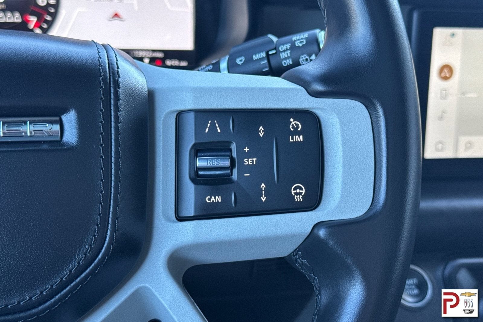 2023 Land Rover Defender 90 X-Dynamic SE