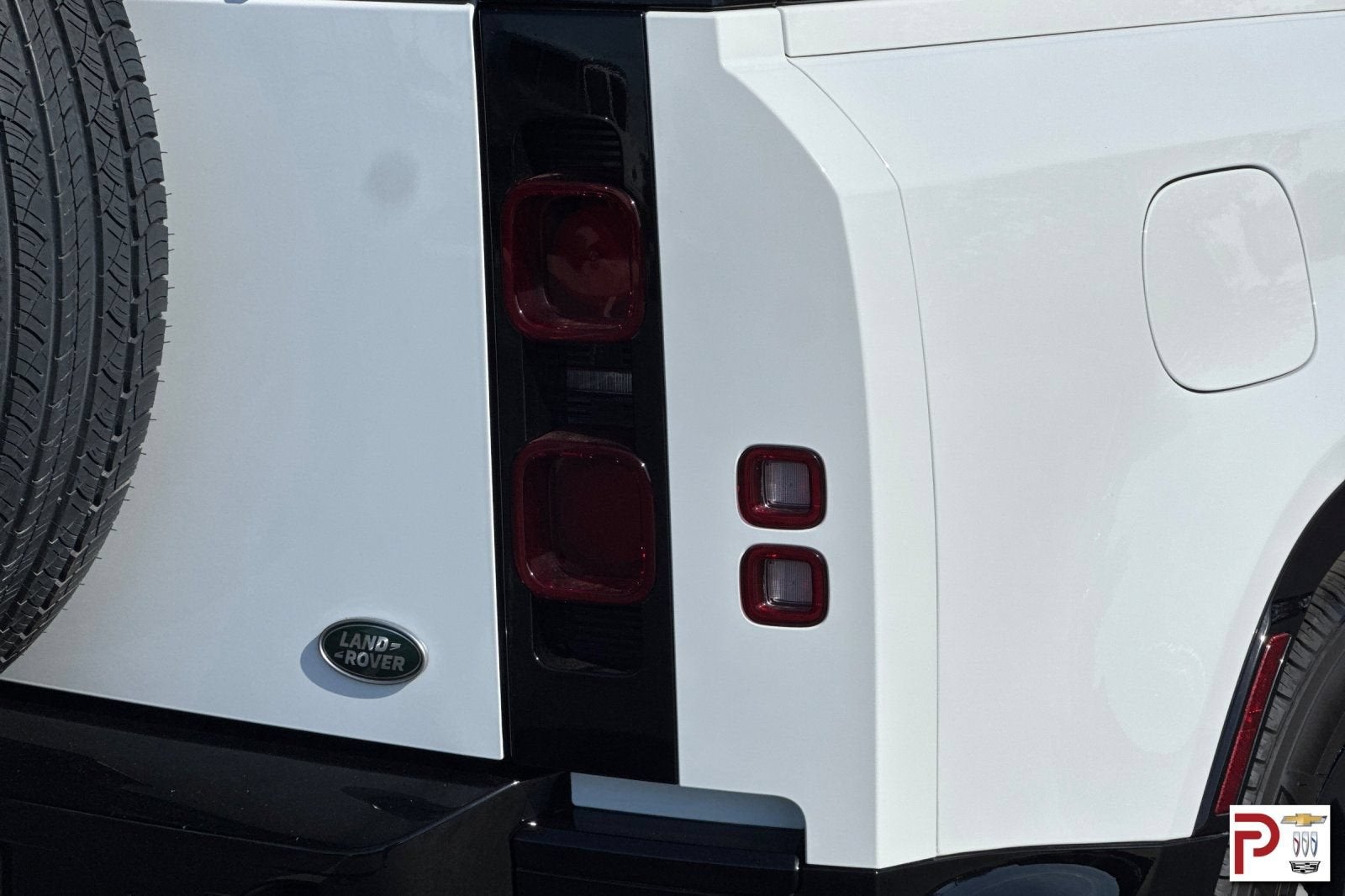 2023 Land Rover Defender 90 X-Dynamic SE