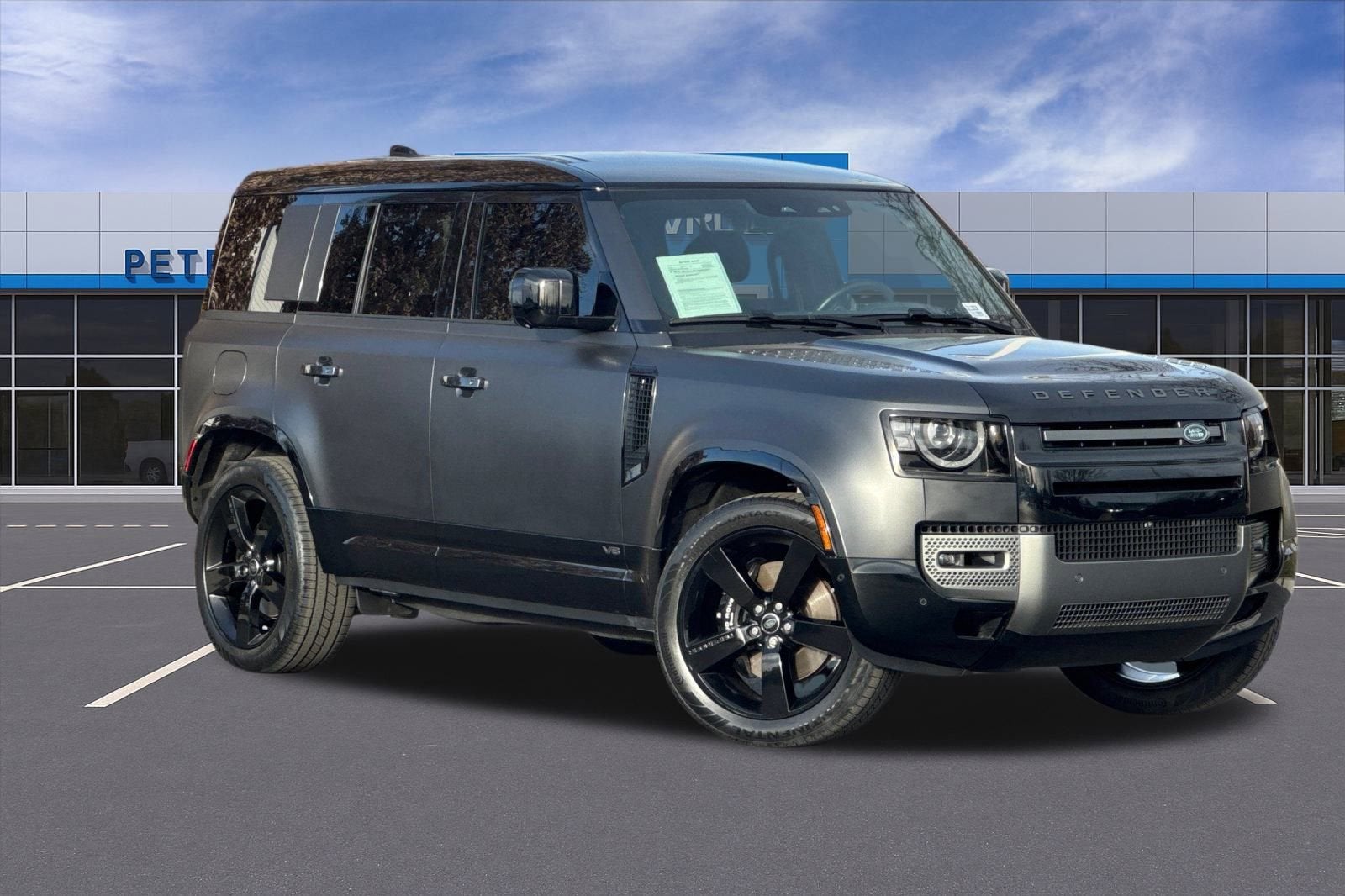 2025 Land Rover Defender 110 P525 V8