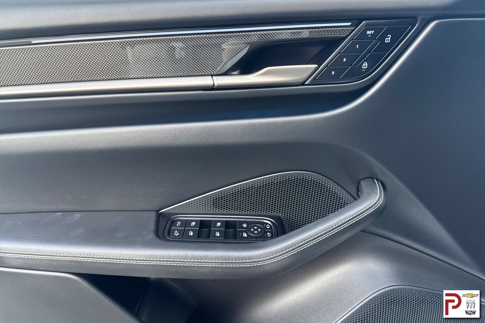 2025 Porsche Macan Electric Turbo