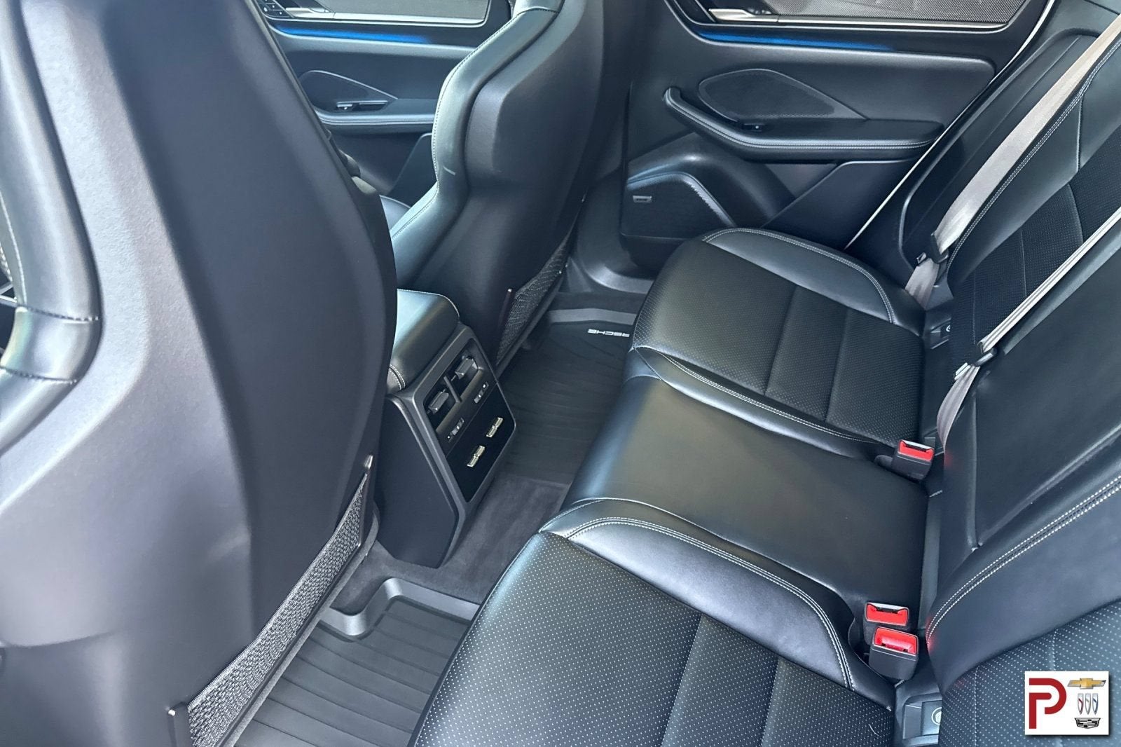 2025 Porsche Macan Electric Turbo