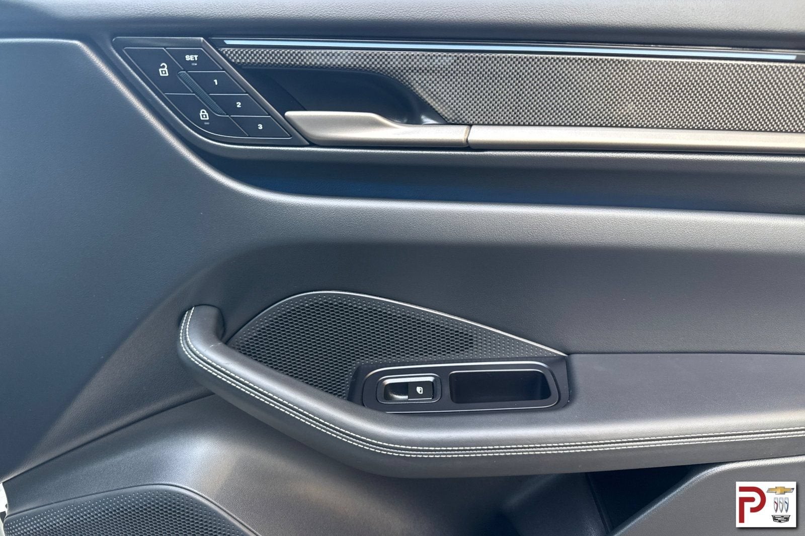 2025 Porsche Macan Electric Turbo