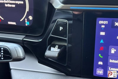 2025 Porsche Macan Electric Turbo