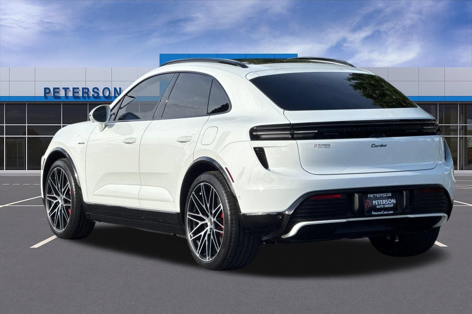 2025 Porsche Macan Electric Turbo